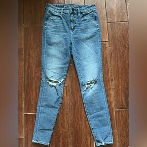 AEO Distressed Jeggings